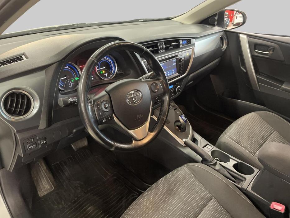 TOYOTA Auris 2014