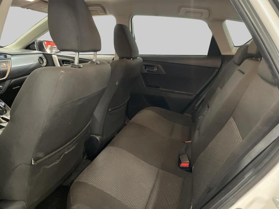 TOYOTA Auris 2014