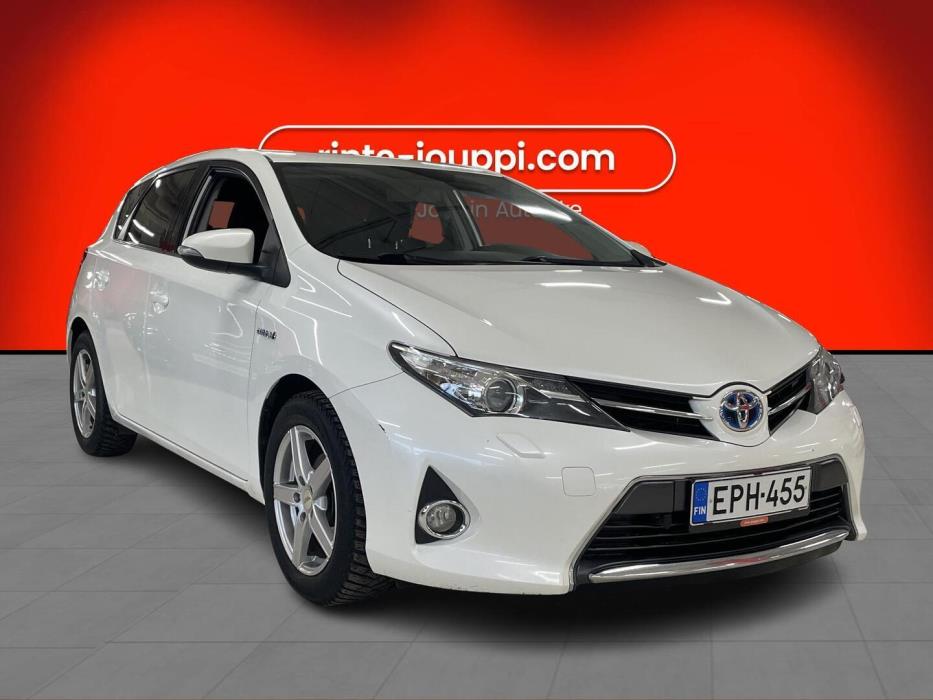 TOYOTA Auris 2014