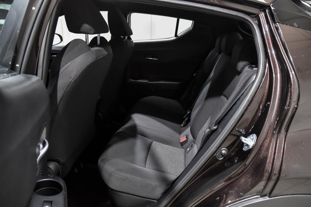 TOYOTA C-HR 2019