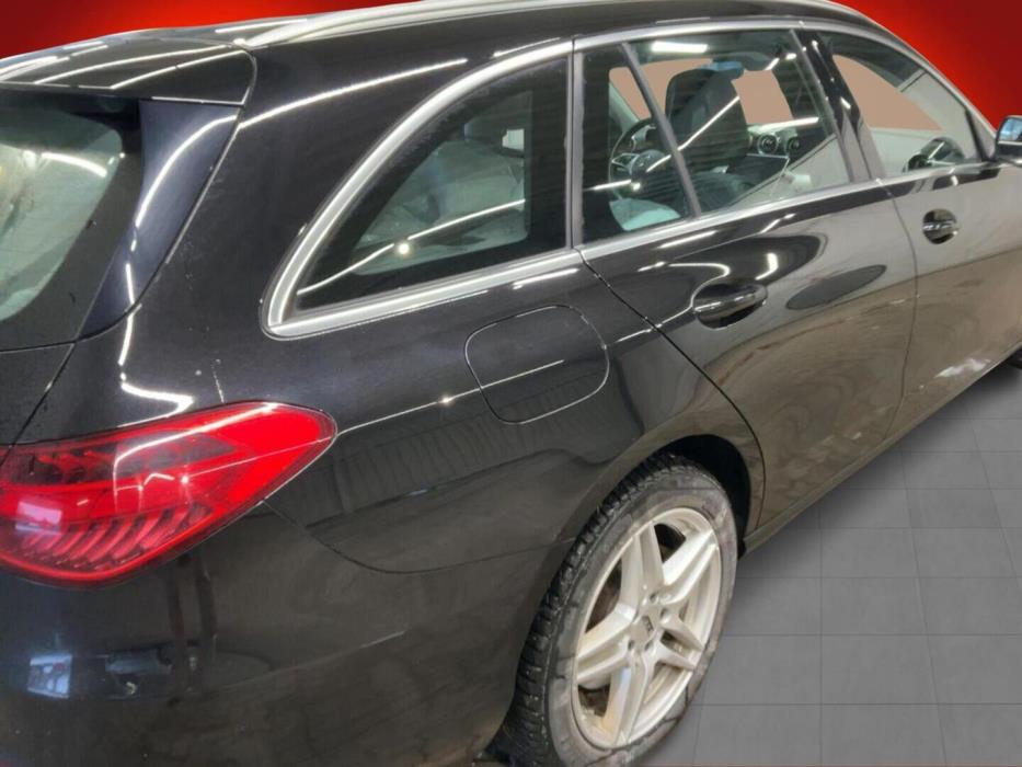 MERCEDES-BENZ C 2022