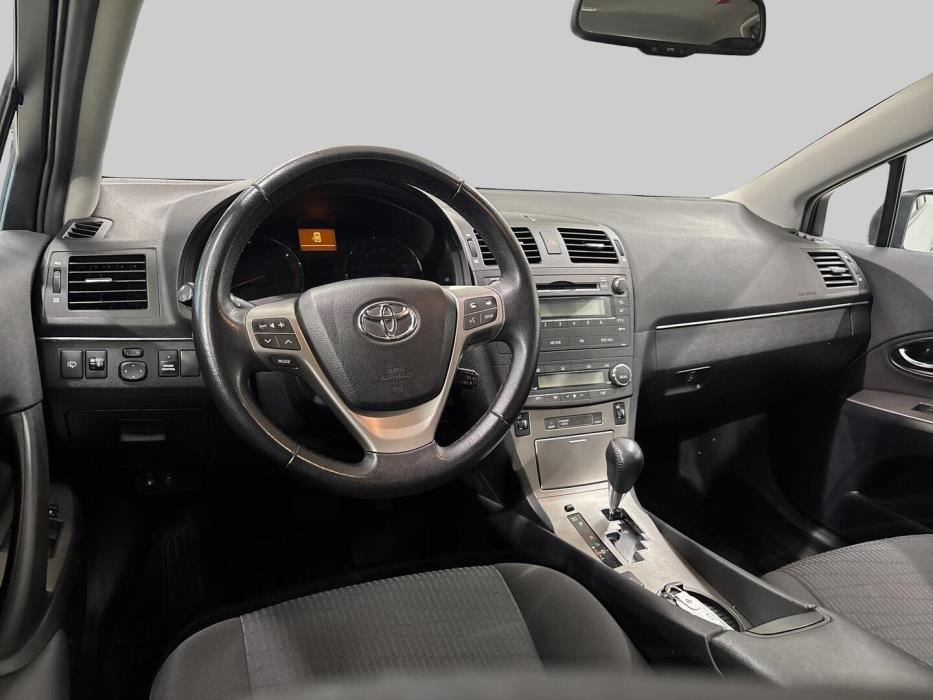TOYOTA Avensis 2009