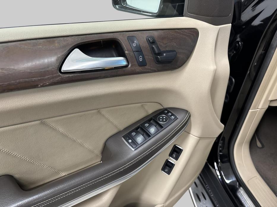 MERCEDES-BENZ GL 2013