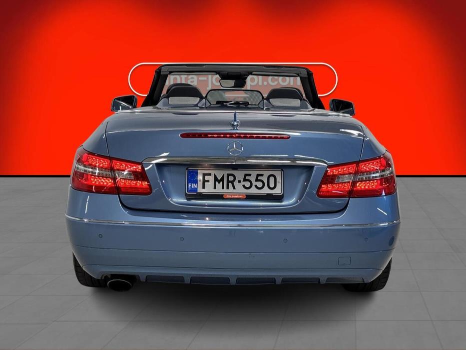 MERCEDES-BENZ E 2010