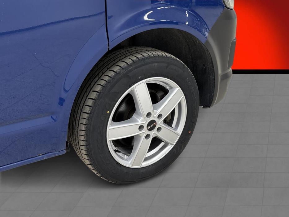 VOLKSWAGEN Transporter 2017