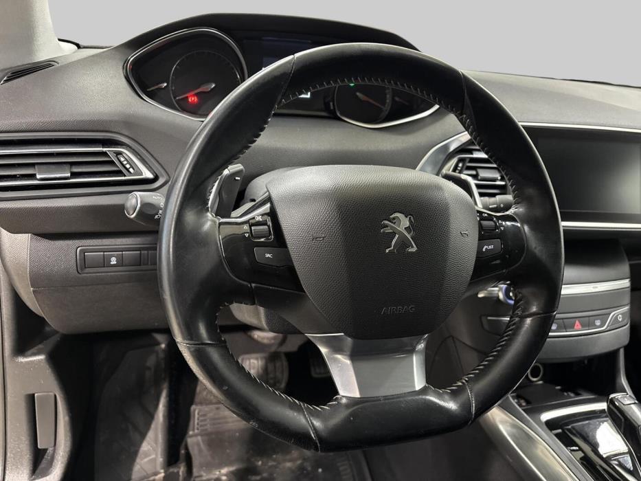 PEUGEOT 308 2018