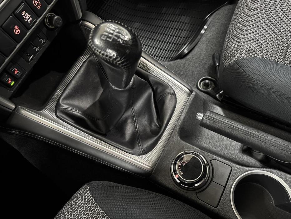 MITSUBISHI L200 2021