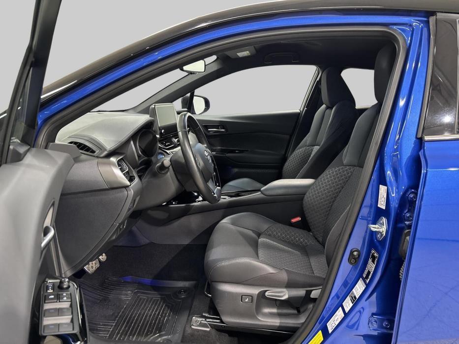 TOYOTA C-HR 2022