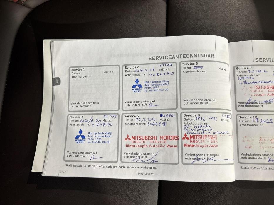 MITSUBISHI OUTLANDER PHEV 2016