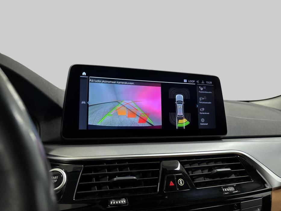 BMW 530 2021