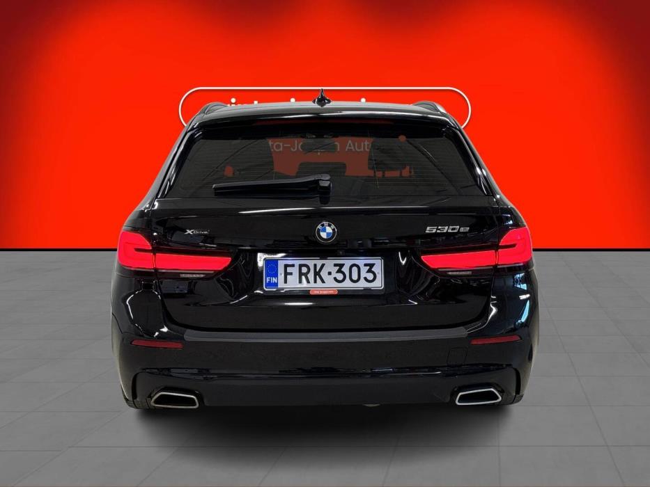BMW 530 2021