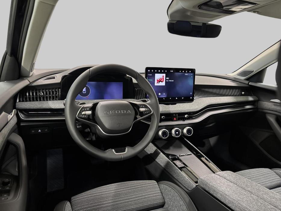 SKODA Superb 2026