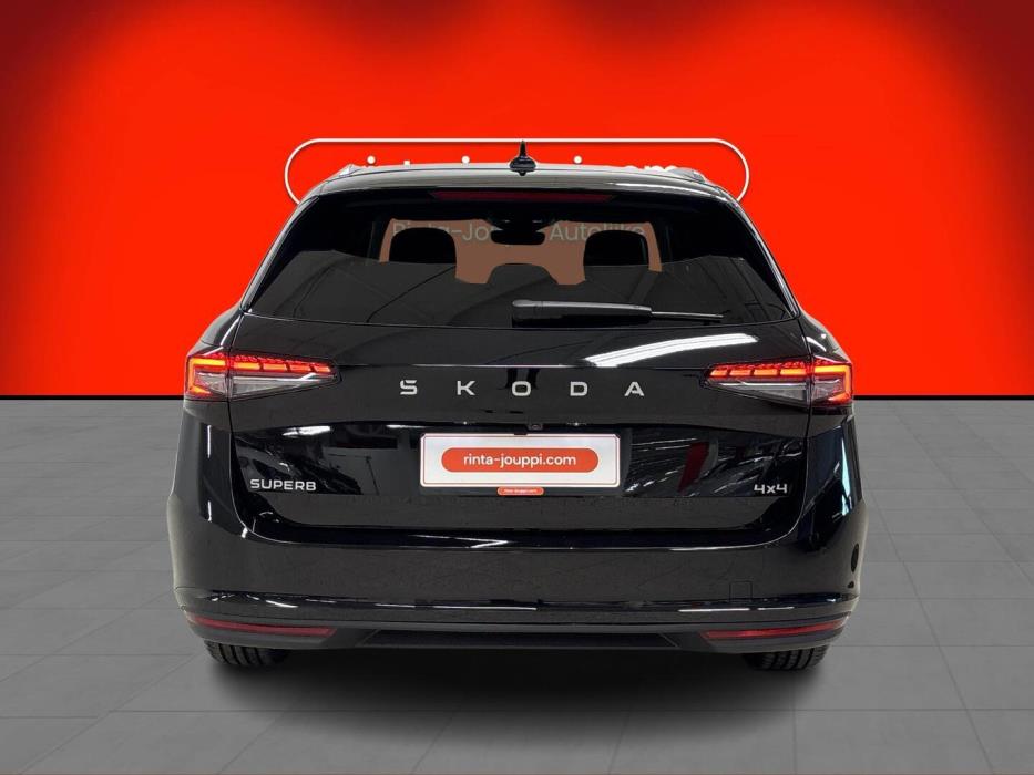 SKODA Superb 2026