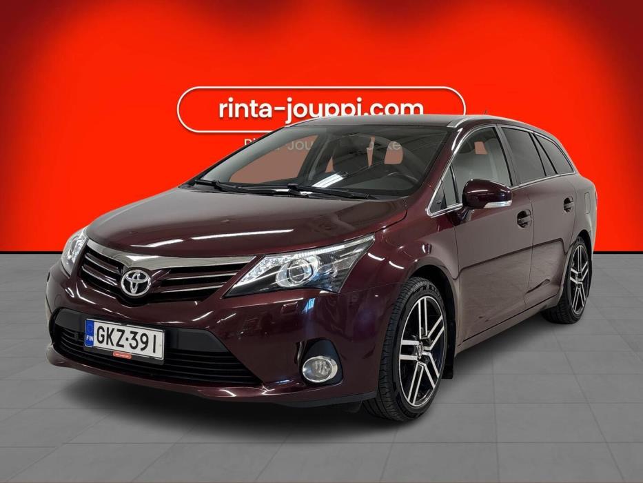TOYOTA Avensis 2013