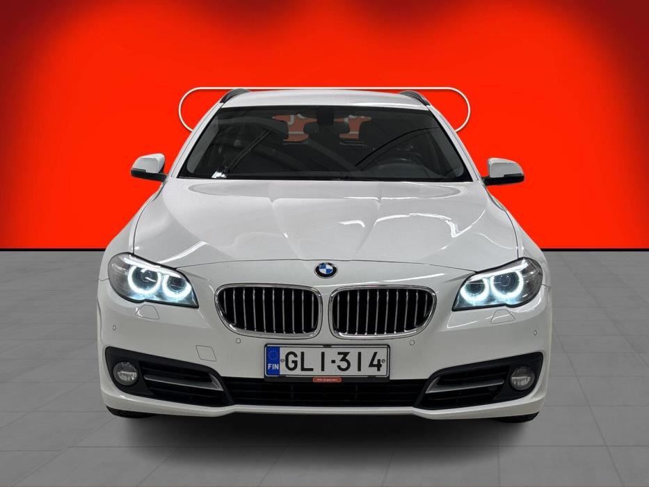 BMW 518 2014