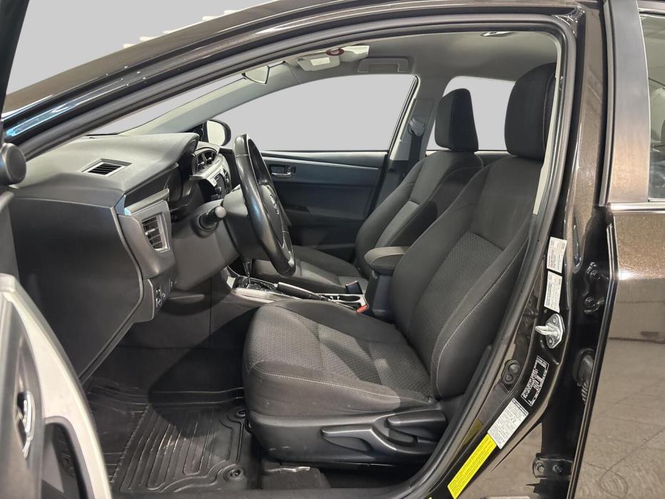 TOYOTA Corolla 2016