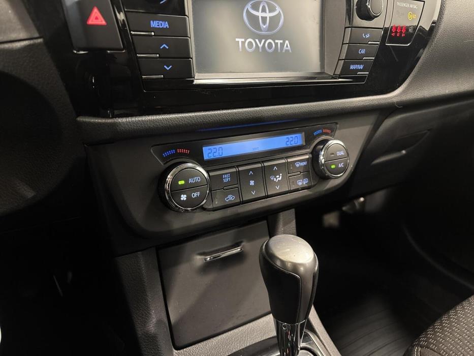 TOYOTA Corolla 2016