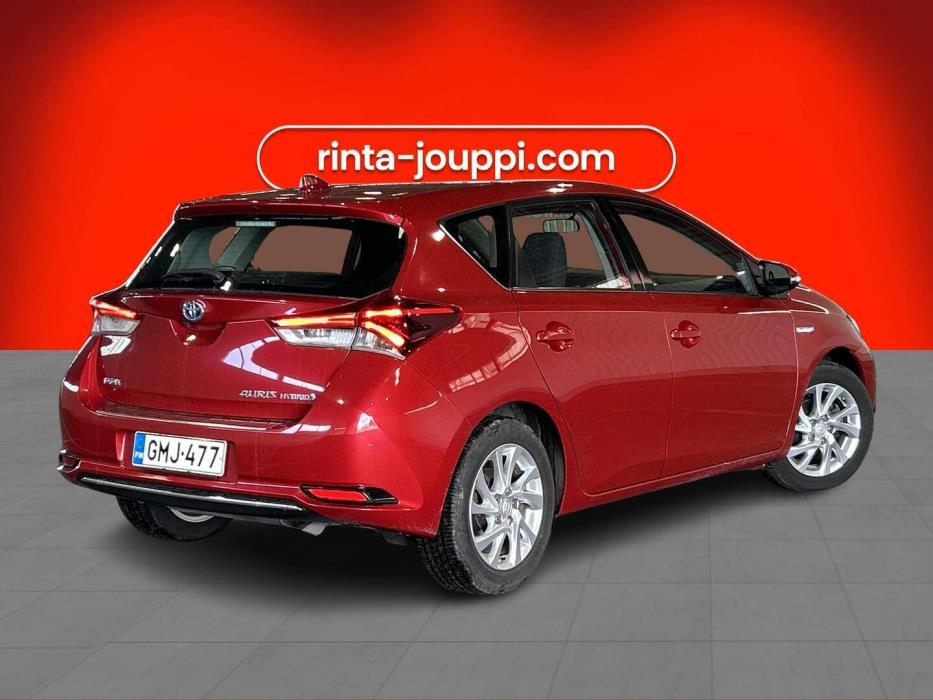 TOYOTA Auris 2016