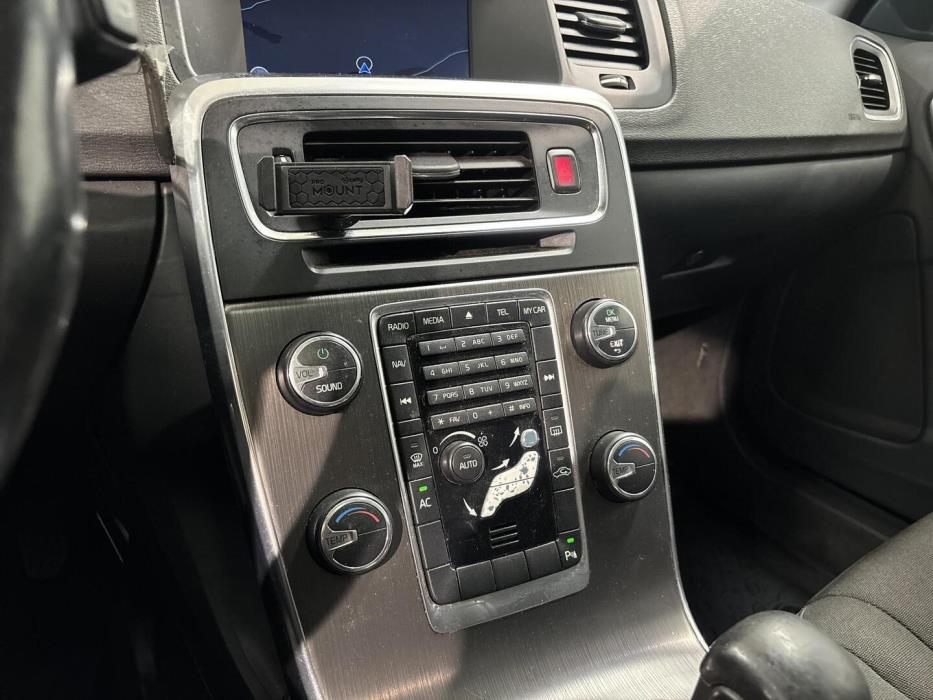 VOLVO V60 2012