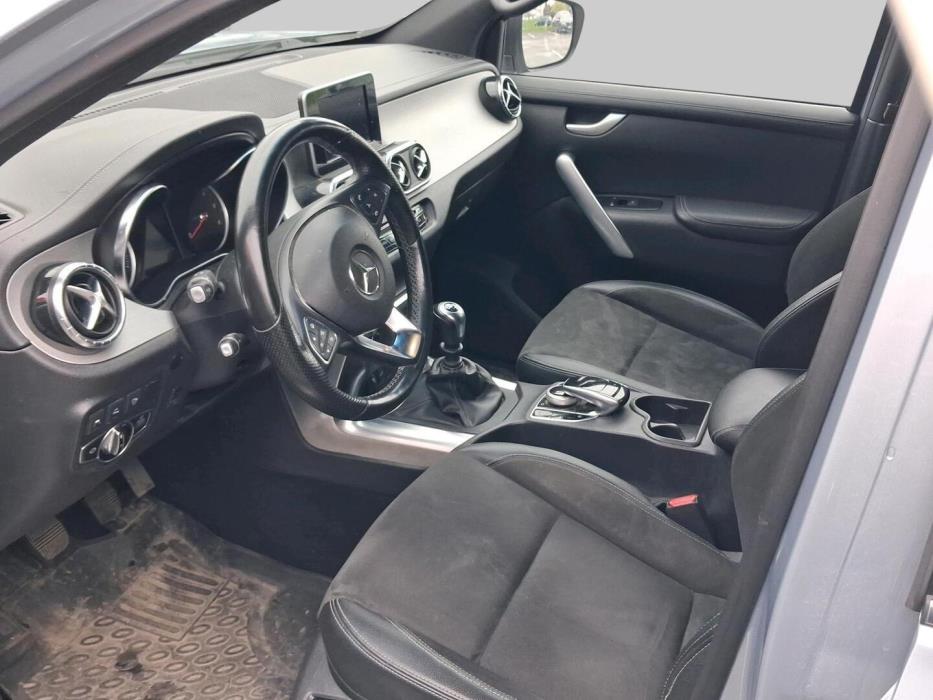 MERCEDES-BENZ X 2019