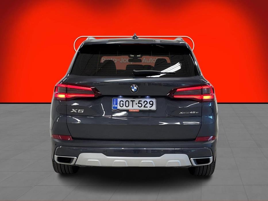 BMW X5 2021
