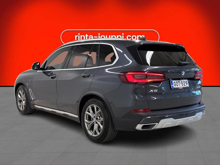 BMW X5 2021