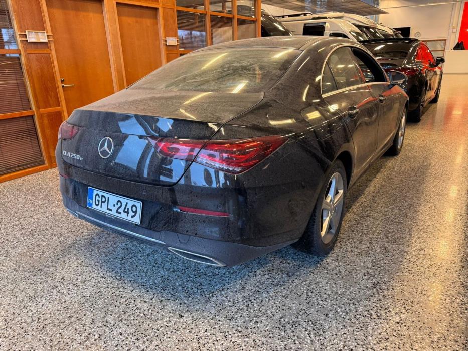 MERCEDES-BENZ CLA 2023