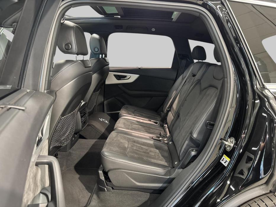 AUDI Q7 2020