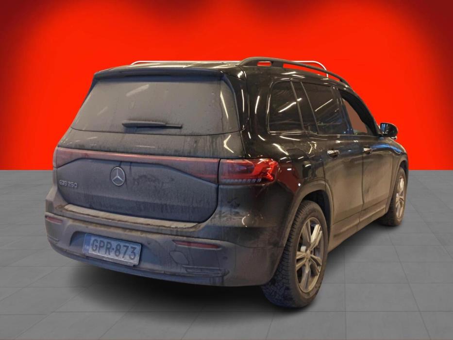 MERCEDES-BENZ EQB 2023