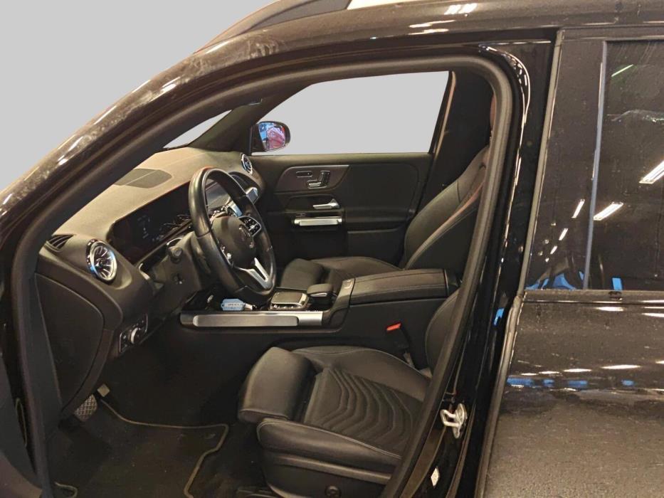 MERCEDES-BENZ EQB 2023