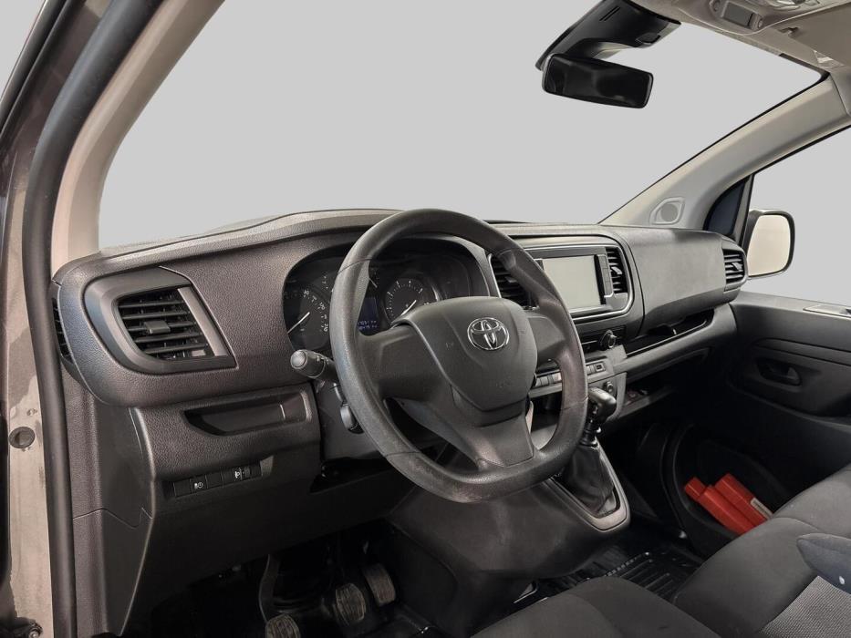 TOYOTA Proace 2023