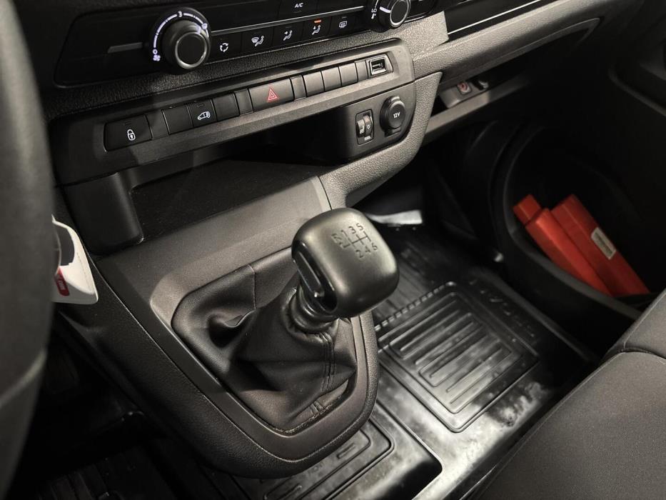 TOYOTA Proace 2023