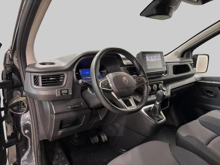 RENAULT Trafic 2025