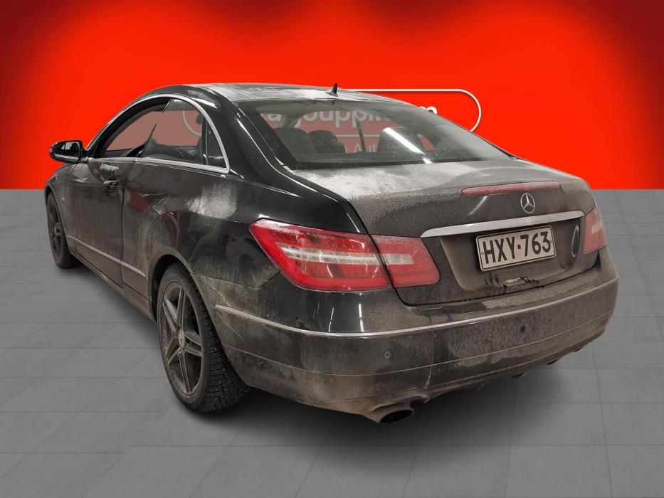 MERCEDES-BENZ E 2009
