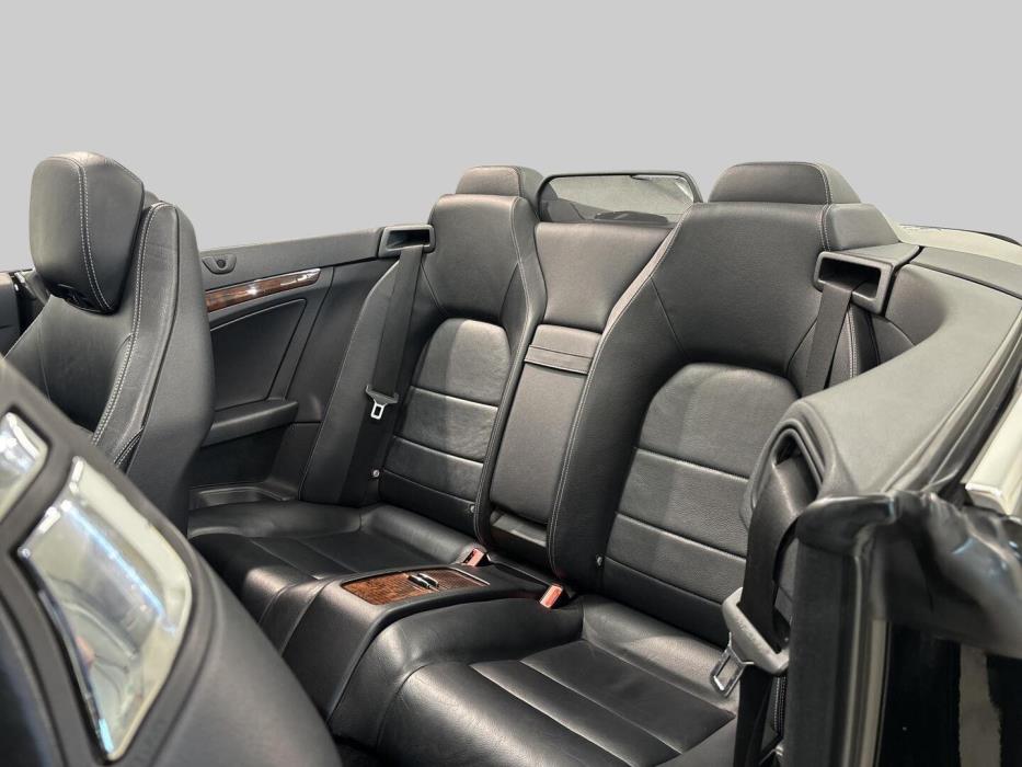 MERCEDES-BENZ E 2010