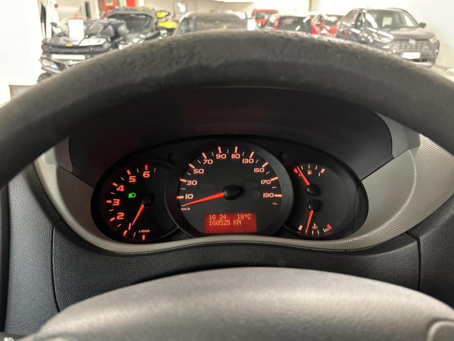 NISSAN NV400 2016