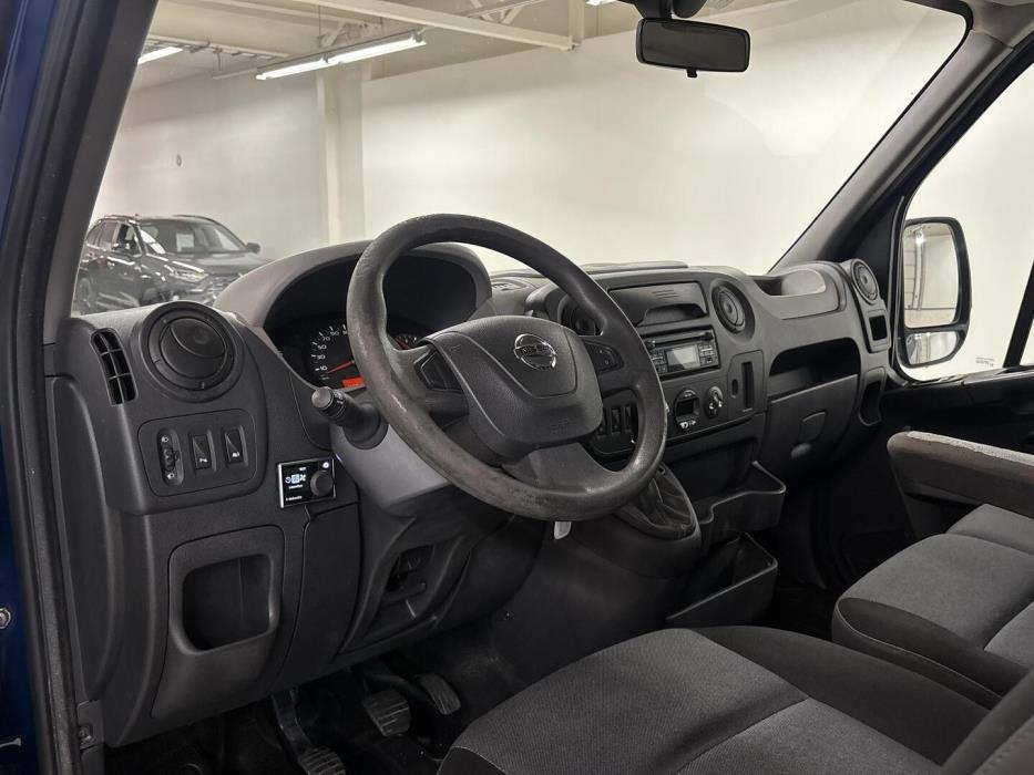 NISSAN NV400 2016