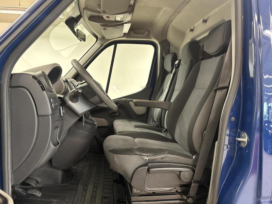NISSAN NV400 2016