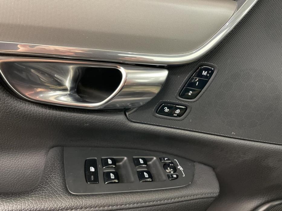 VOLVO S90 2021