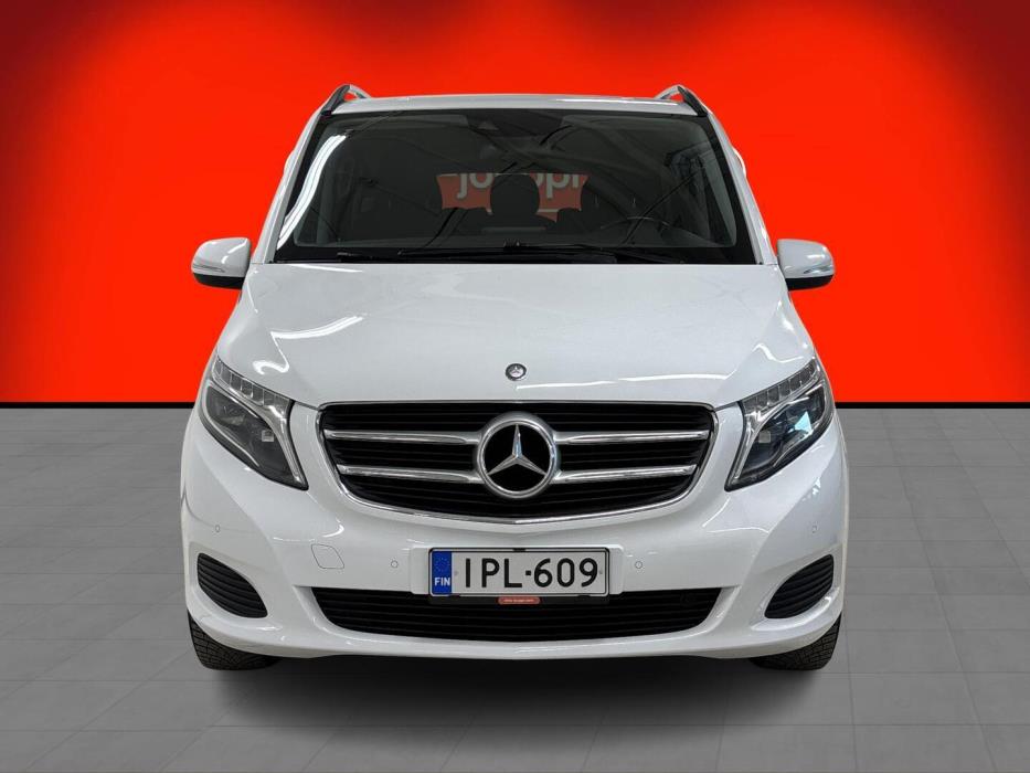 MERCEDES-BENZ V 2015