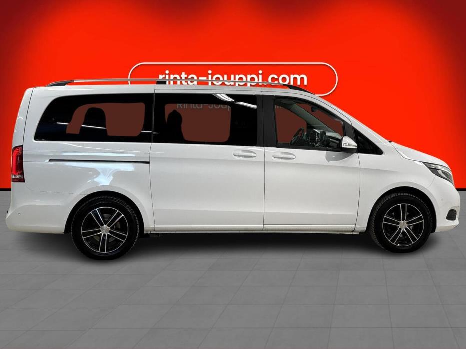 MERCEDES-BENZ V 2015