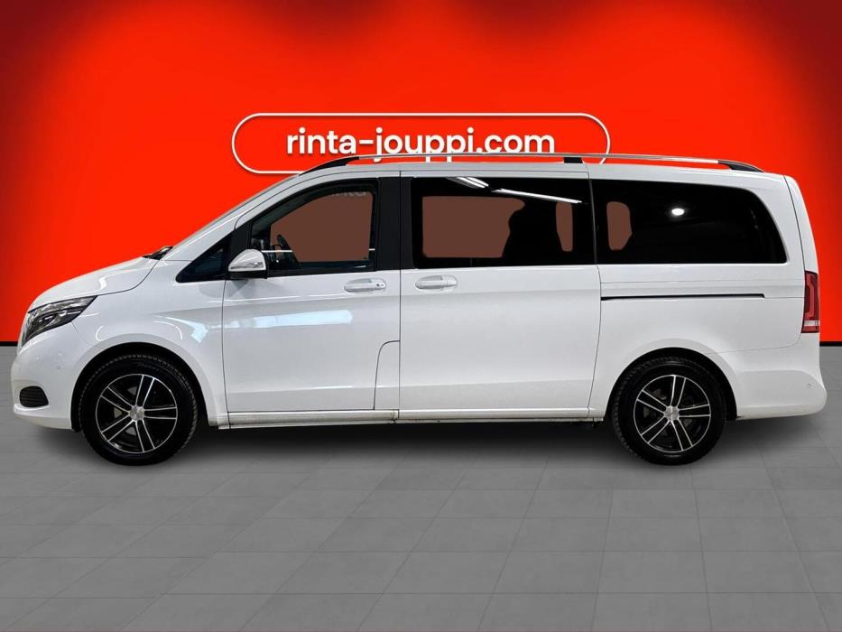 MERCEDES-BENZ V 2015