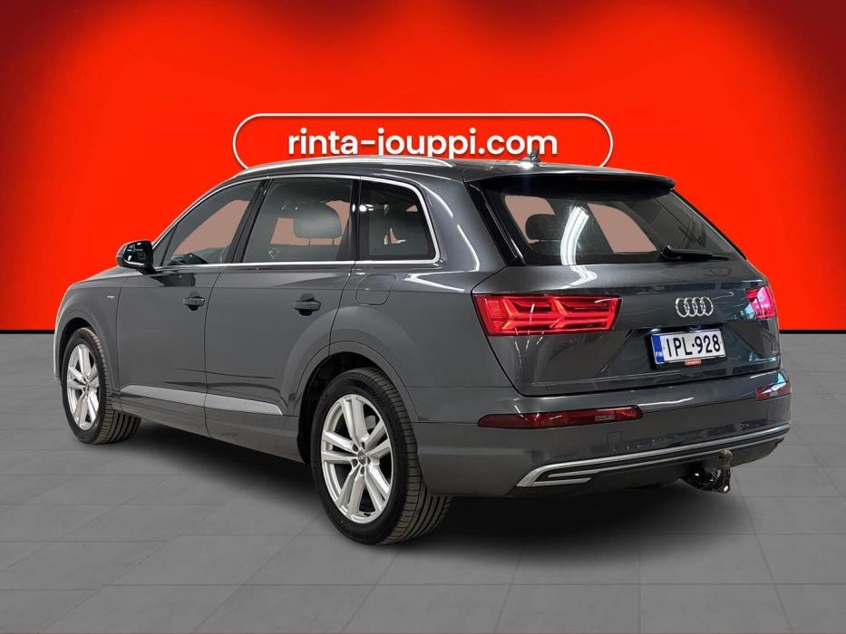 AUDI Q7 2017