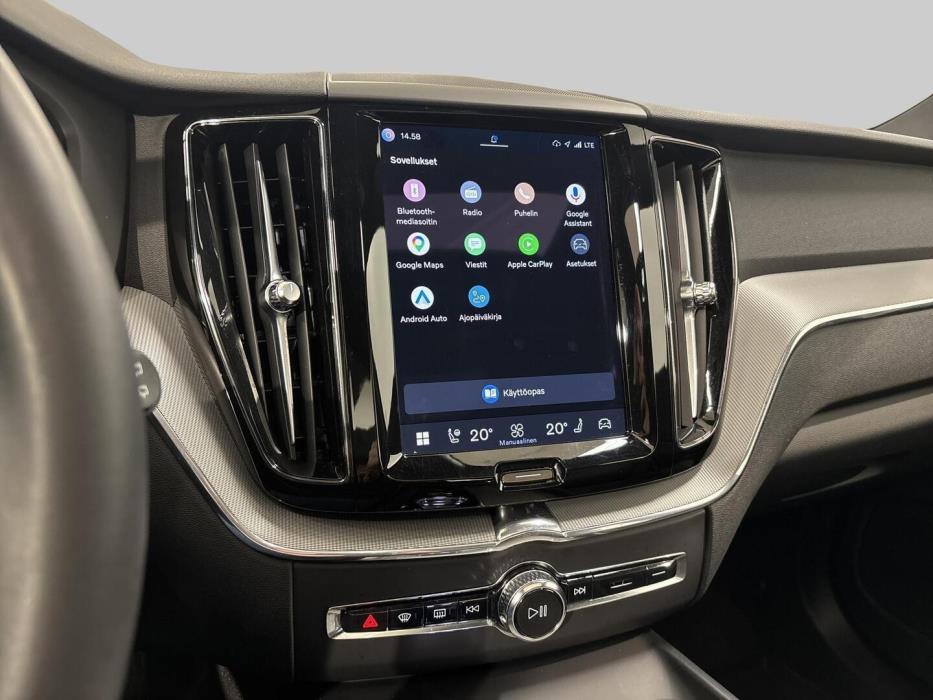 VOLVO XC60 2023