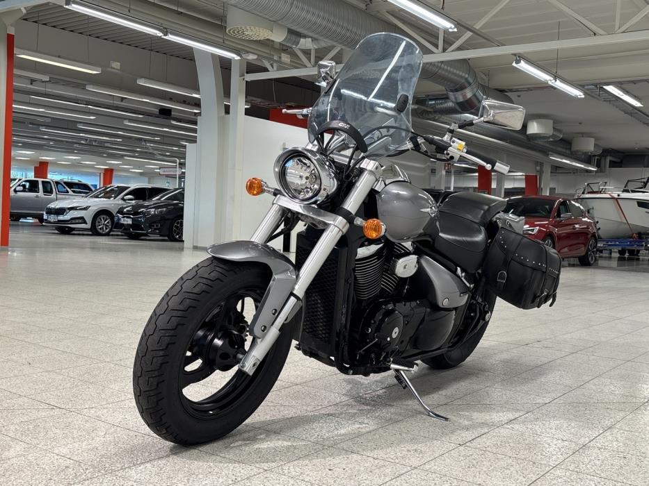 SUZUKI INTRUDER 2006
