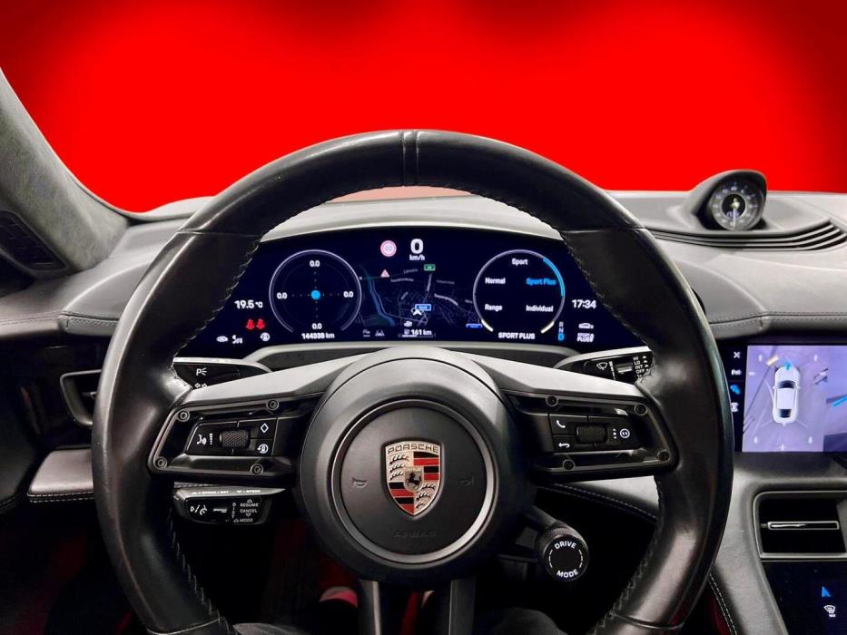 PORSCHE Taycan 2020