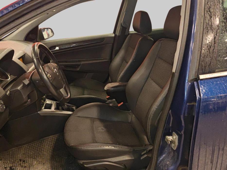 OPEL Astra 2006