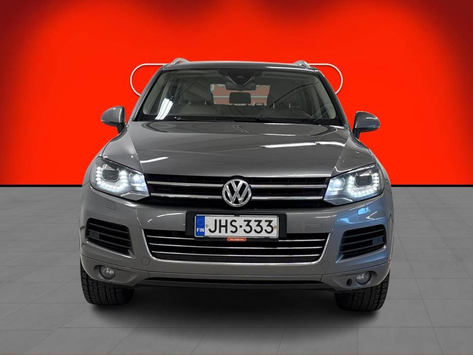 VOLKSWAGEN Touareg 2011