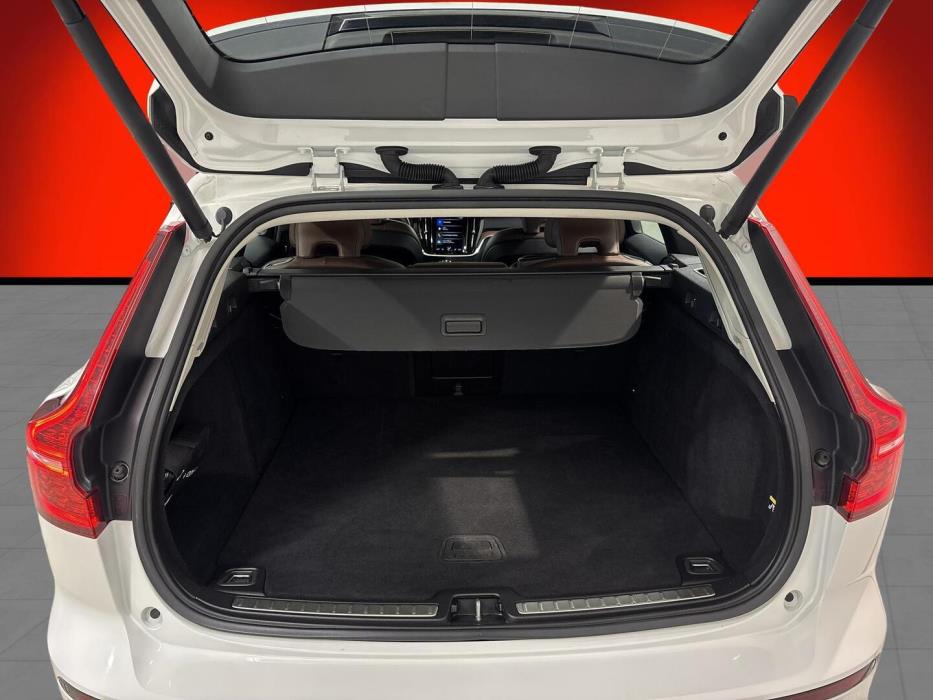 VOLVO V60 2019