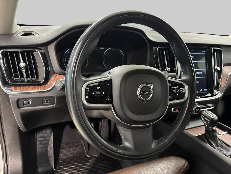 VOLVO V60 2019
